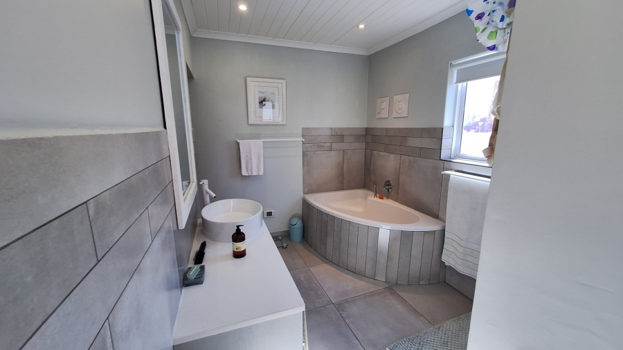 5 Bedroom Property for Sale in Port Owen Western Cape